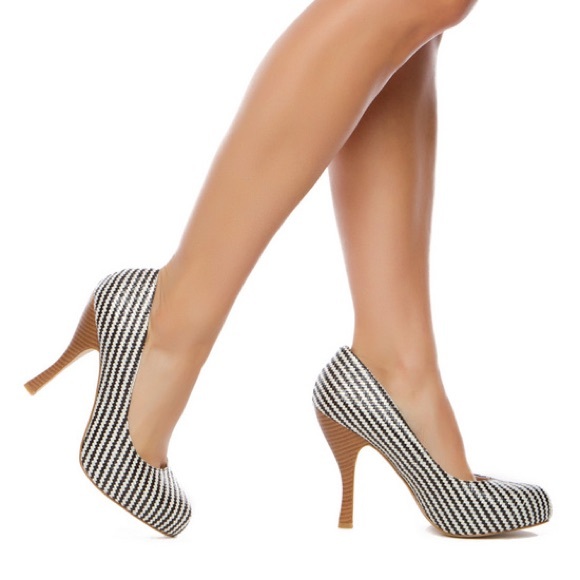 Shoe Dazzle Shoes - Madison by Shoedazzle Ernestina Pumps Size 8